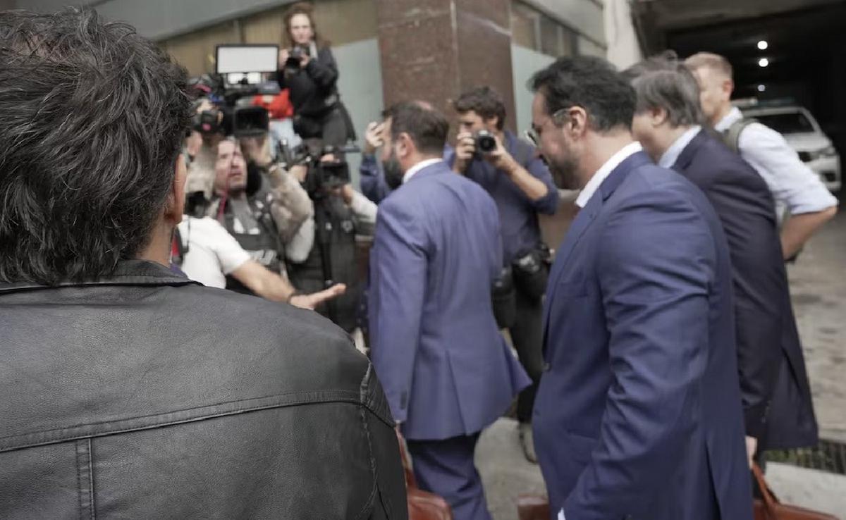 Así llegaba Luque al juicio por la muerte de Maradona. (Foto: Juan Pablo Chávez/TN)