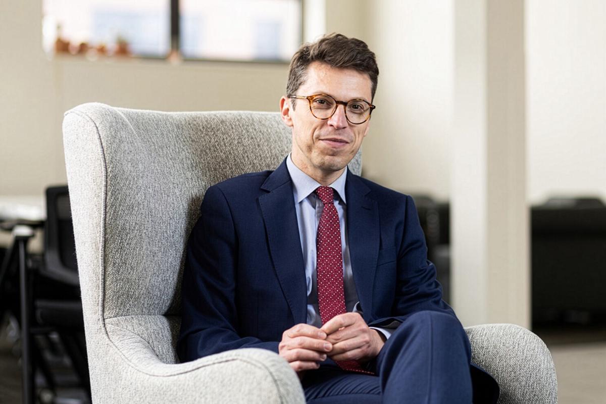 Continúa búsqueda de asesino de profesor de MIT