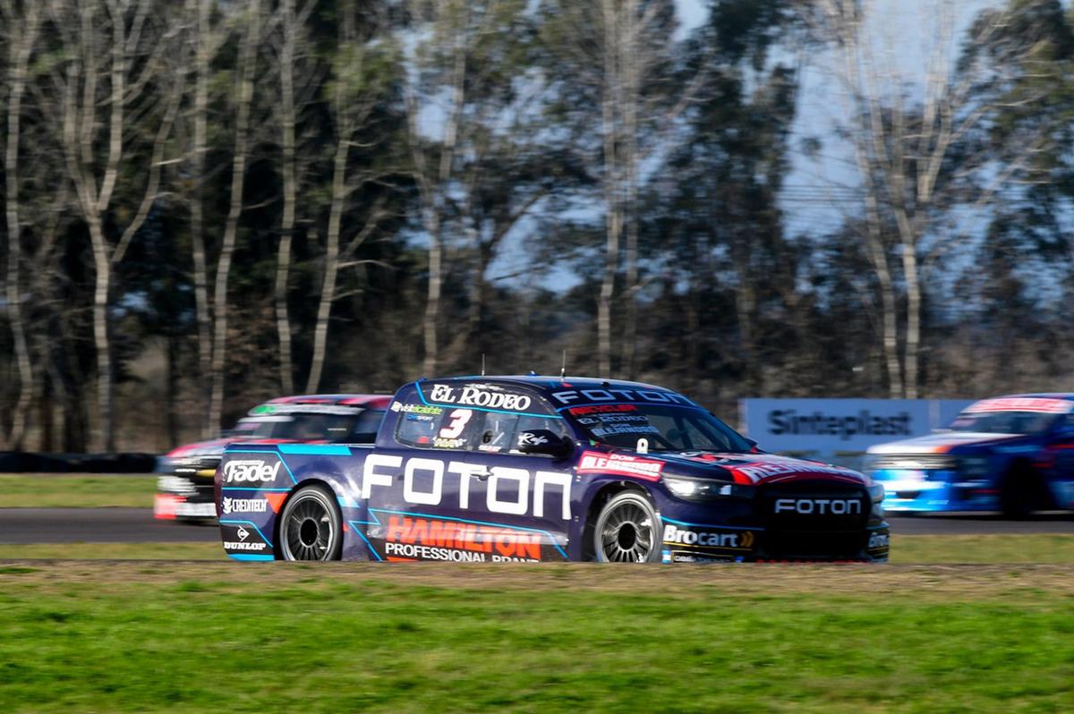 Werner con Foton ganó la serie mas rápida del domingo en La Plata.