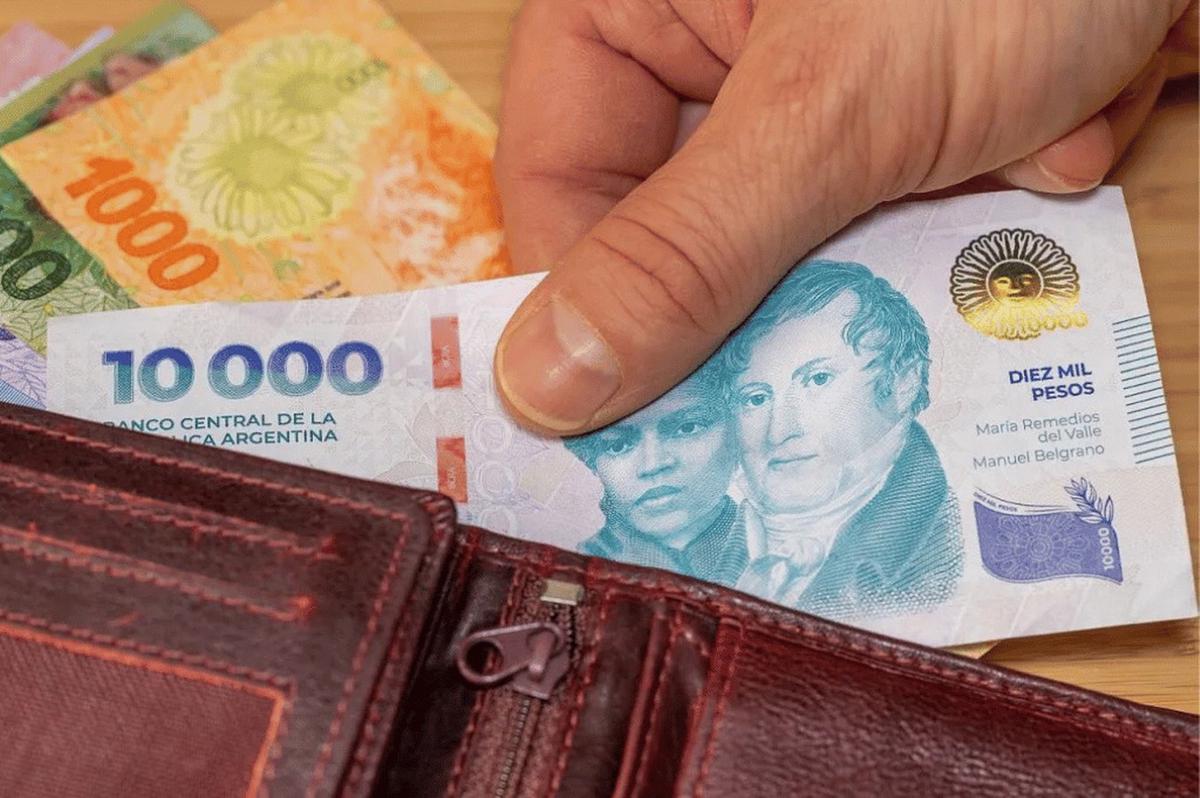 Los salarios superaron al IPC en abril, pero siguen rezagados.