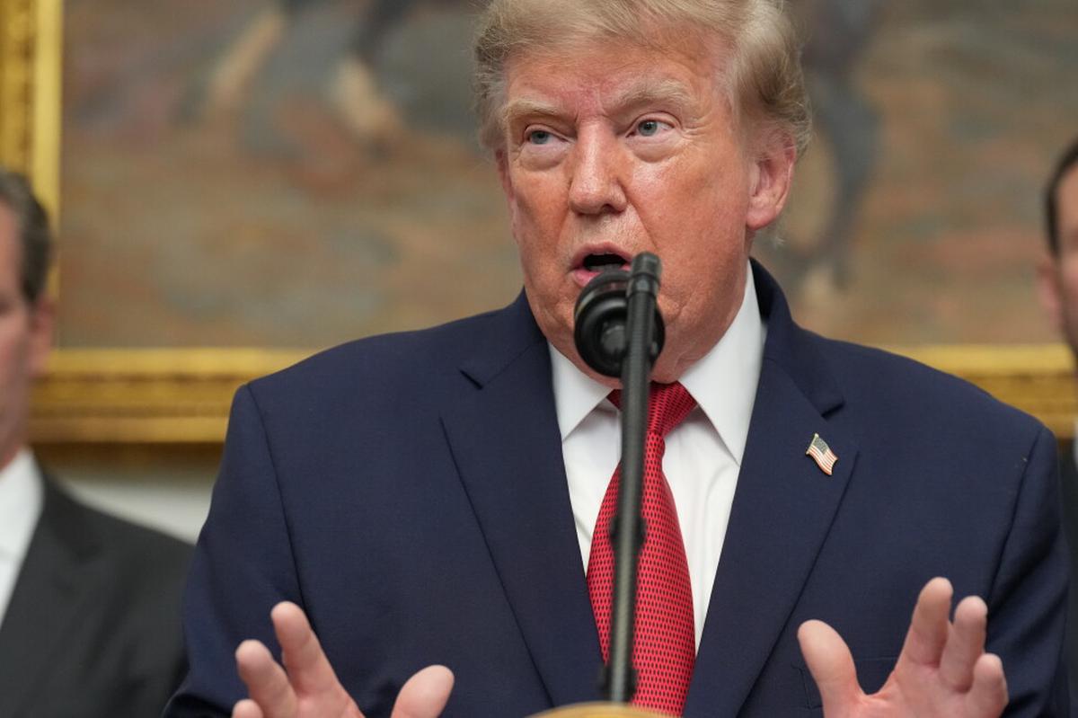 Trump advierte de un