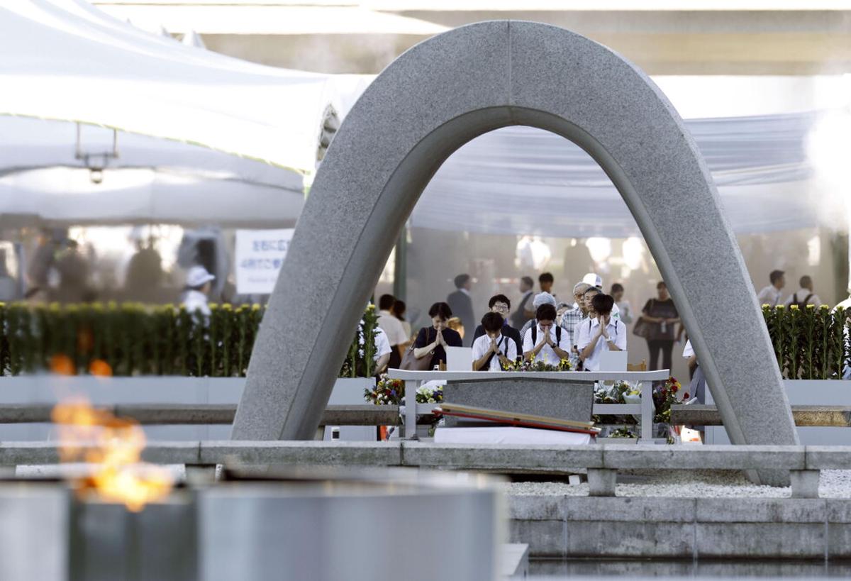 Hiroshima conmemora el 81 aniversario del bombardeo atómico; el alcalde deplora la disuasión nuclear