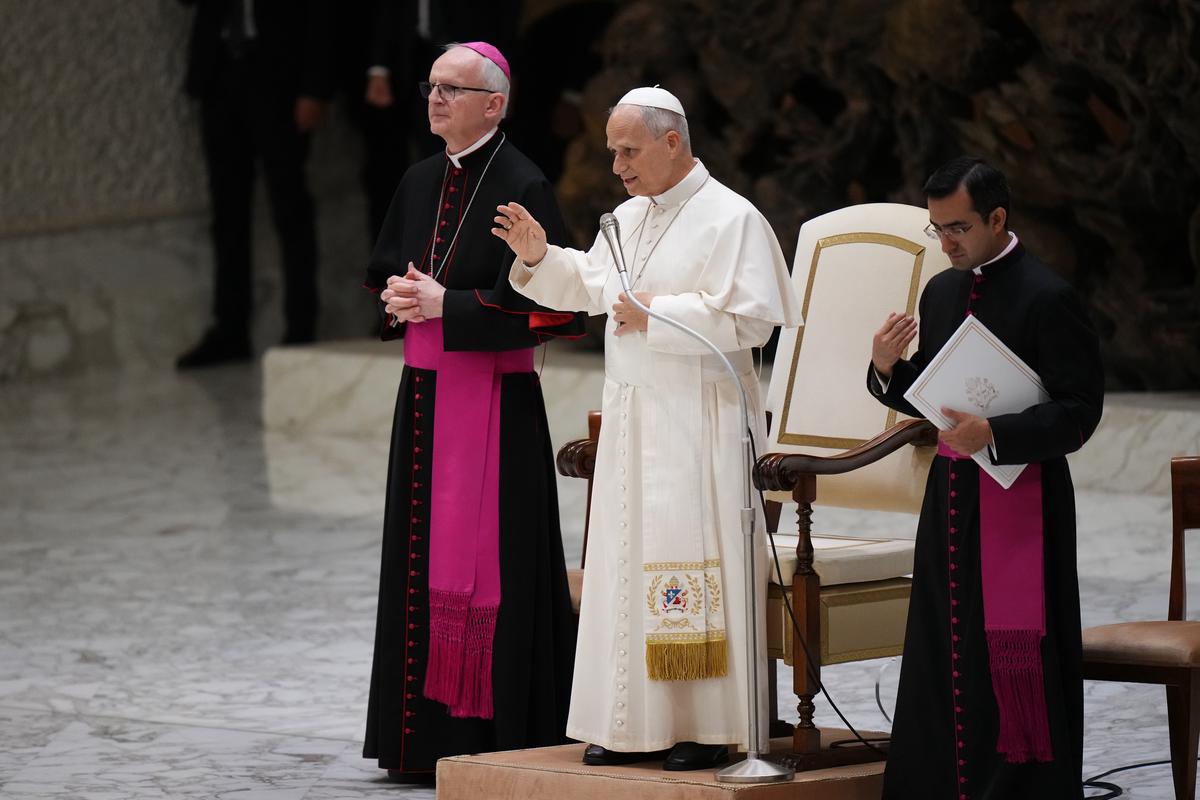 Alto funcionario del Vaticano dice que el cáncer de León XIV