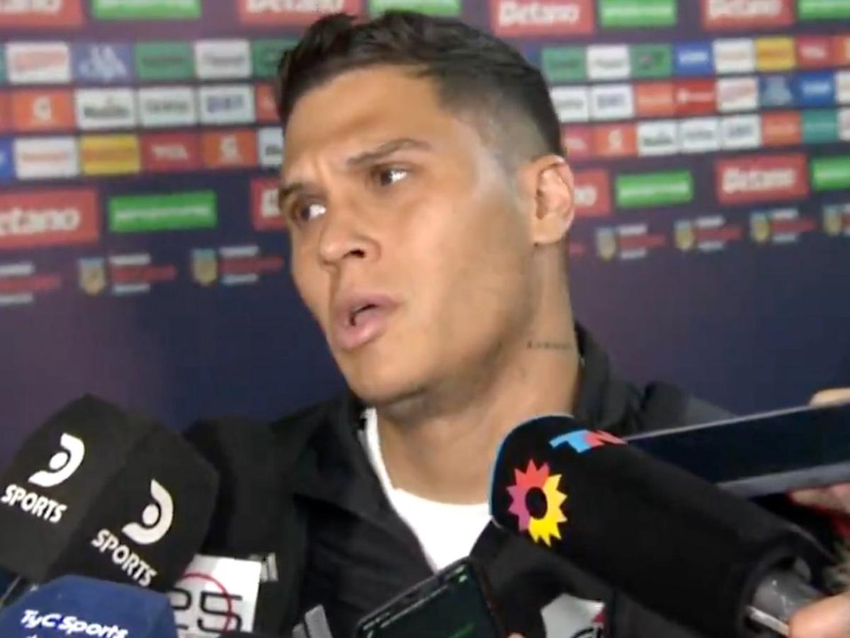 El cruce de Juan Fernando Quintero con un periodista tras la derrota en el Superclásico