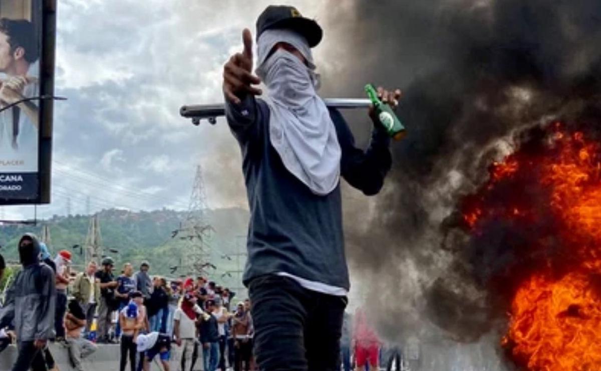 FOTO: Manifestaciones en Venezuela tras la proclamación de Maduro. (Foto:NA)