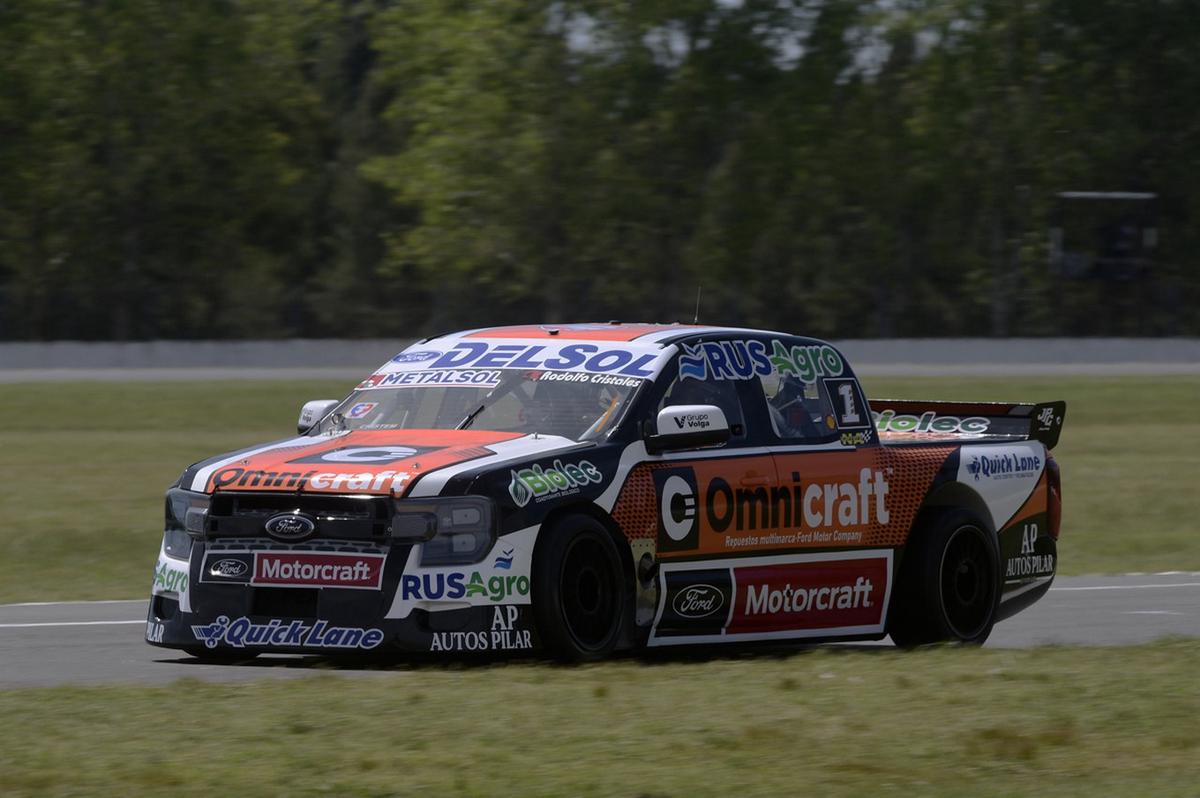 FOTO: El campeón Gianini ganó la segunda serie y se quedó con la pole para la final