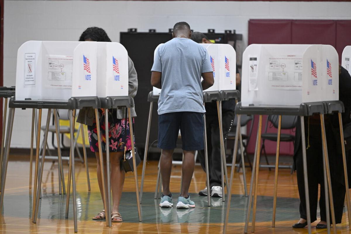 Jueza federal impide que gobierno de Trump exija prueba de ciudadanía para votar