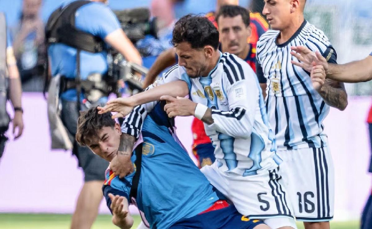 Paredes recibió 10 fechas y la AFA deberá pagar una multa de US$ 321.000.