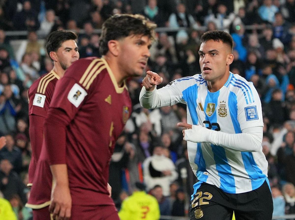 Lautaro Martínez marcó el 2-0 para Argentina.