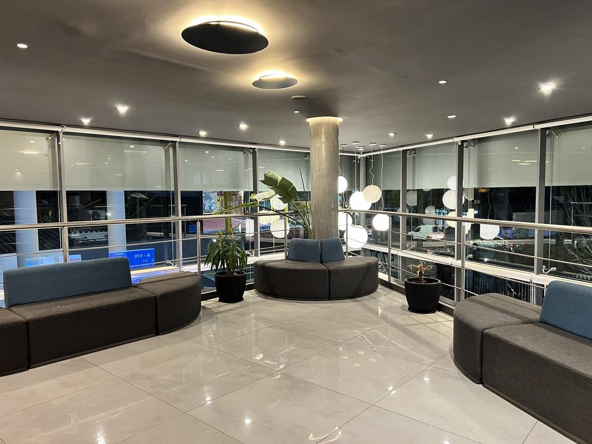 Dentis cumple 30 años y sigue creciendo.