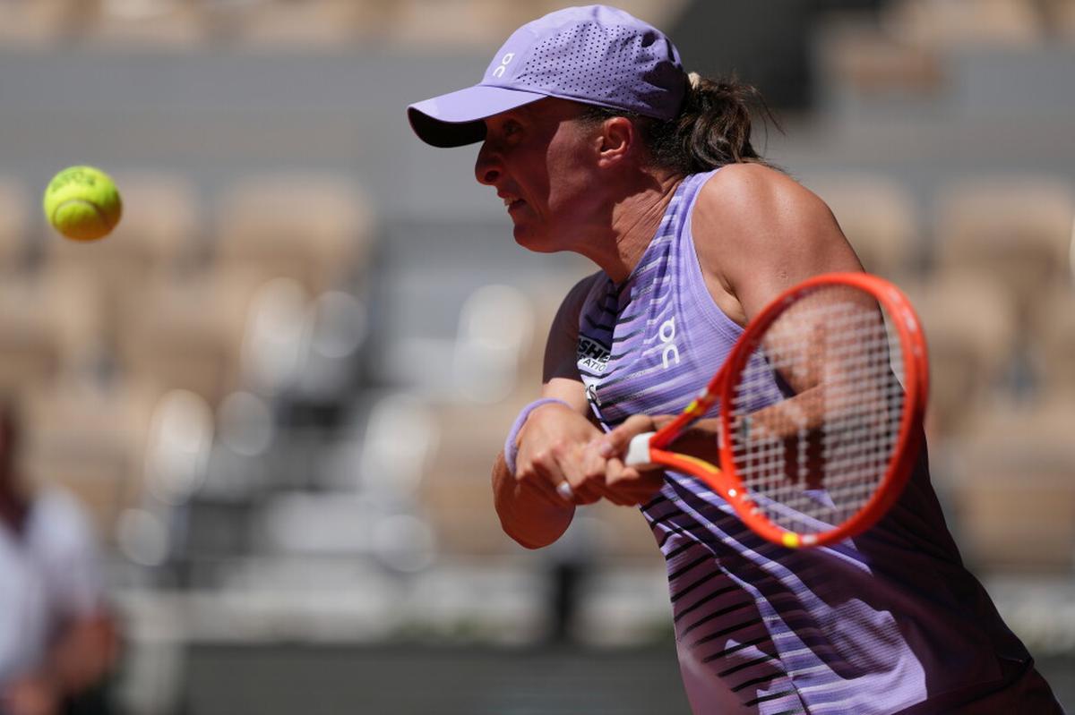 Swiatek mejora su marca en Roland Garros y Svitolina alarga racha ganadora a 8 partidos