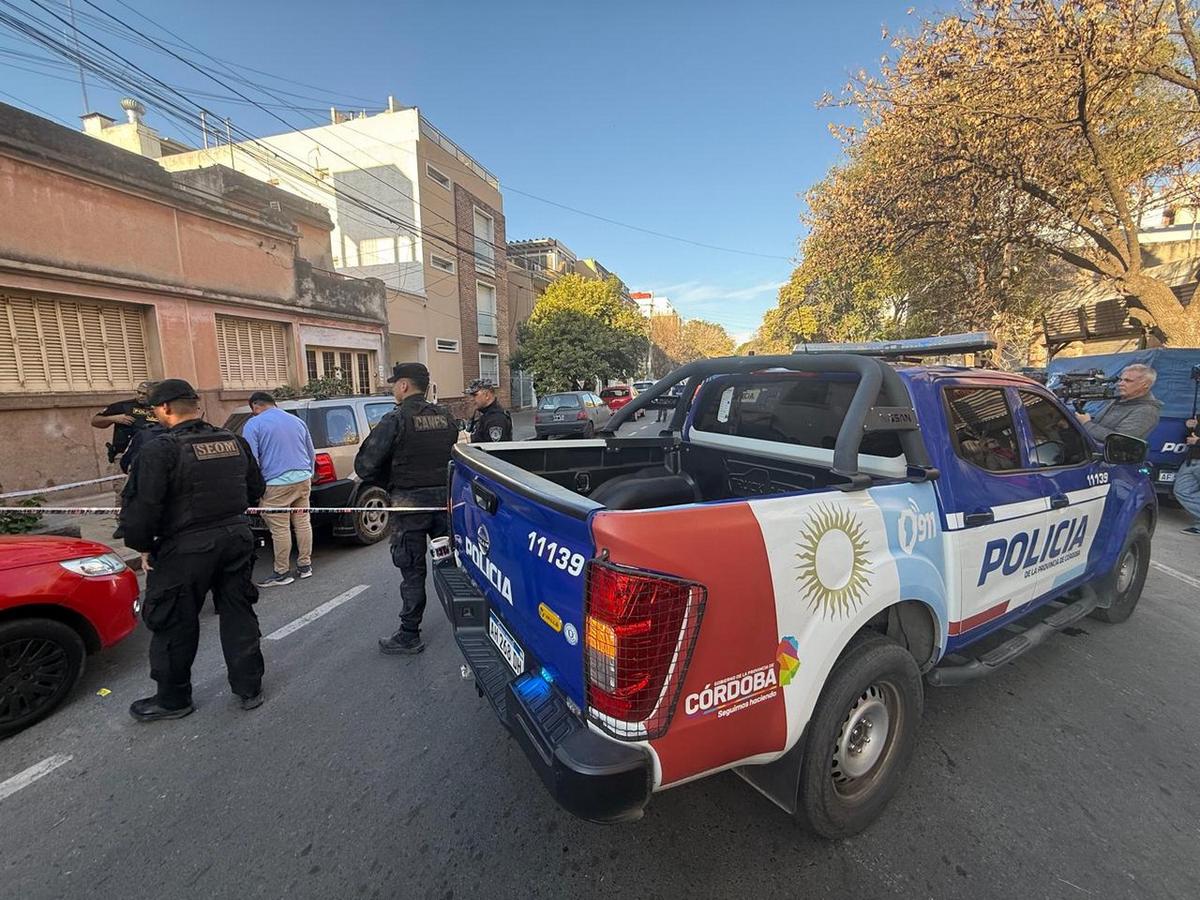 Allanan la casa del principal sospechoso de la desaparición de Agostina. (C3)