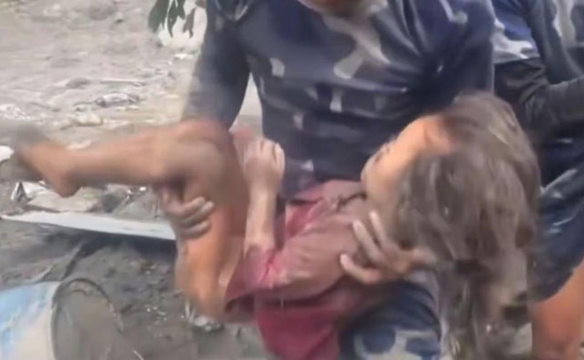 Rescataron con vida a una nena de 6 años tras pasar 60 horas atrapada.