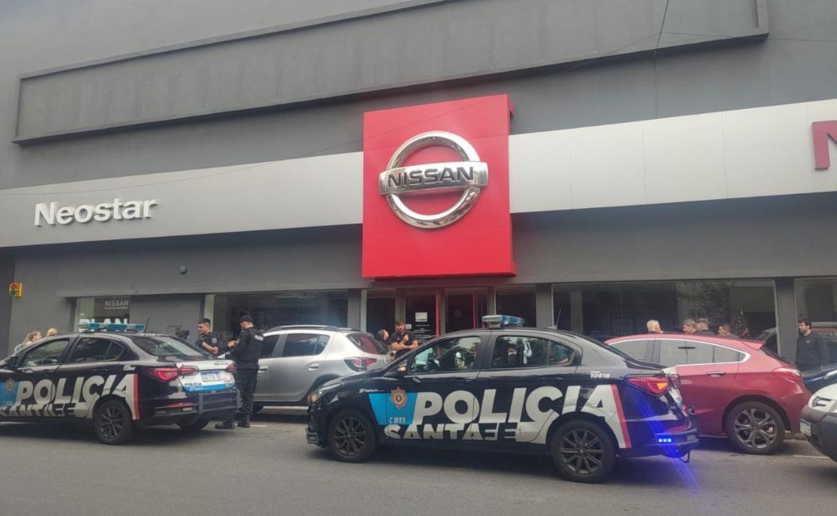 Se llevaron dinero en efectivo y computadoras portátiles