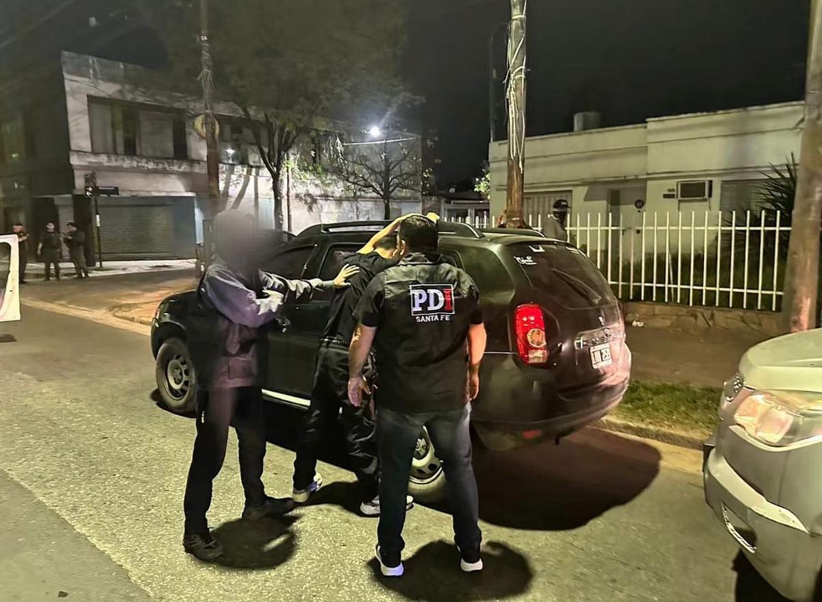 El momento de la detención de Yair D. en inmediaciones de una fiesta.