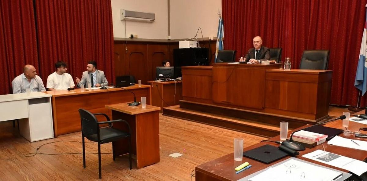 Condenan a ex jefe comunal y su hijo por agredir a un productor agropecuario