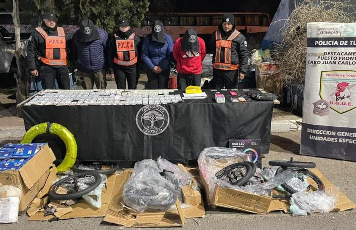 La Policía de Tucumán incautó 1,036 kilos de droga. (Foto: Policía)