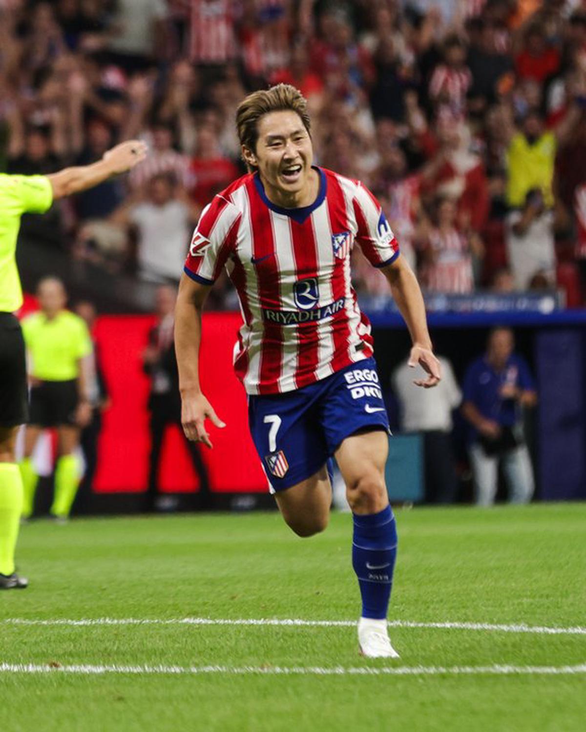 Lee Kang-In grita el primer gol del Atlético de Madrid en la temporada 2026/27.