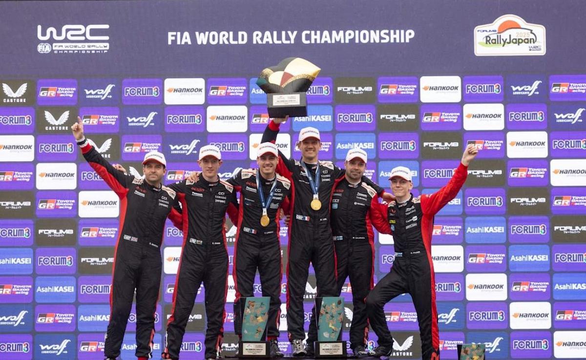 Podio completo de Toyota en Japón y lucha del título por el WRC