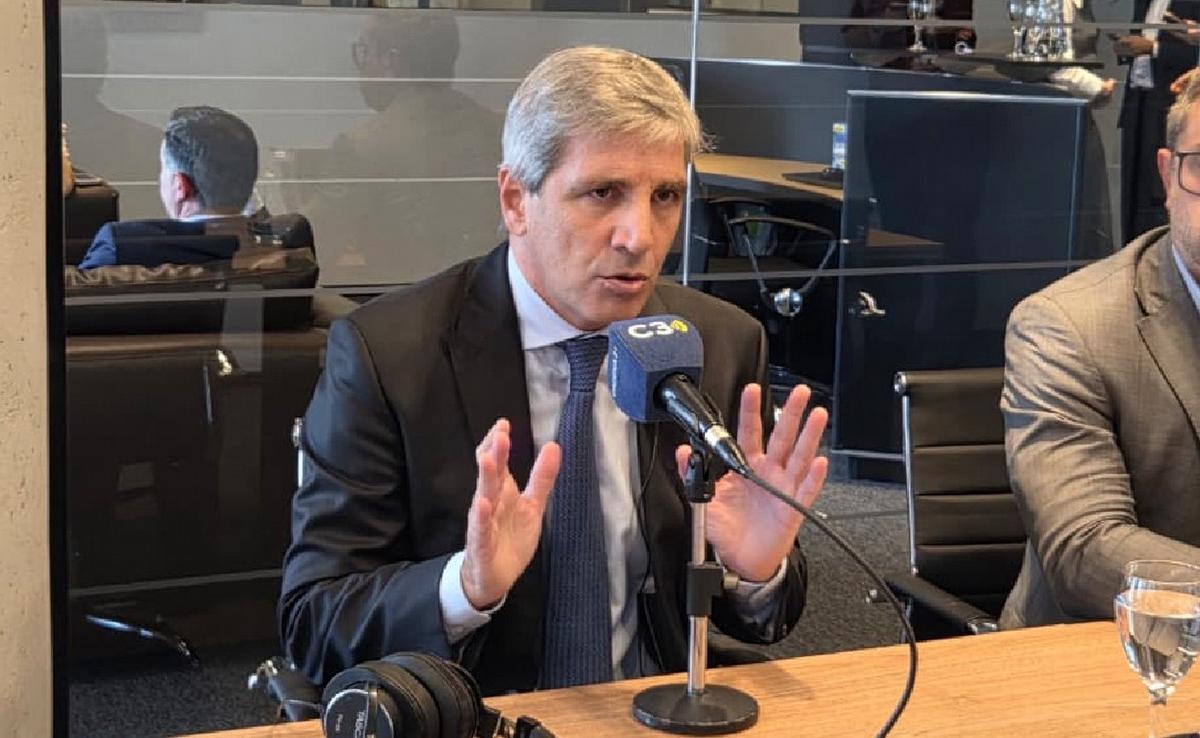 Luis Caputo habla con Cadena 3.