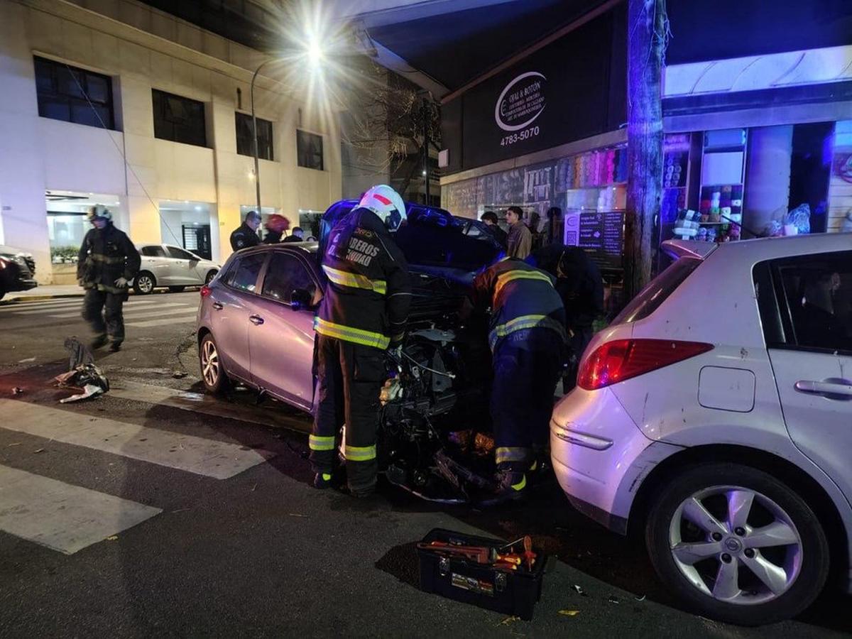 Accidente en Belgrano: choque entre autos deja heridos y daños materiales