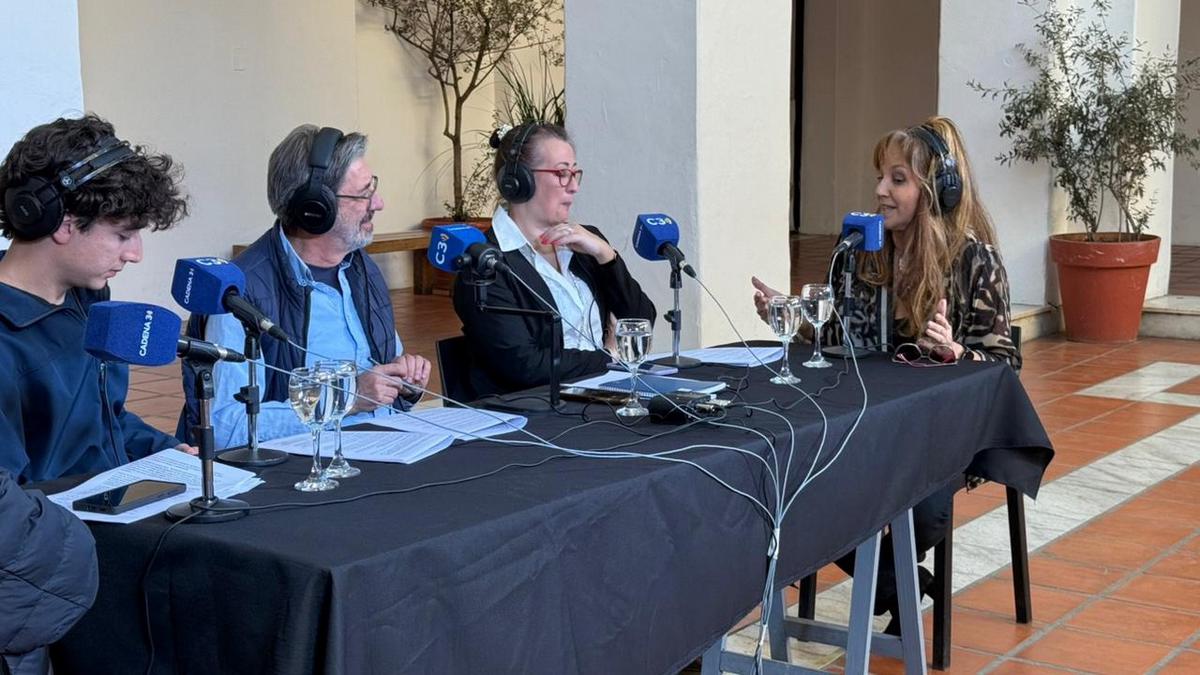 FOTO: Chema Forte y su equipo, junto a 