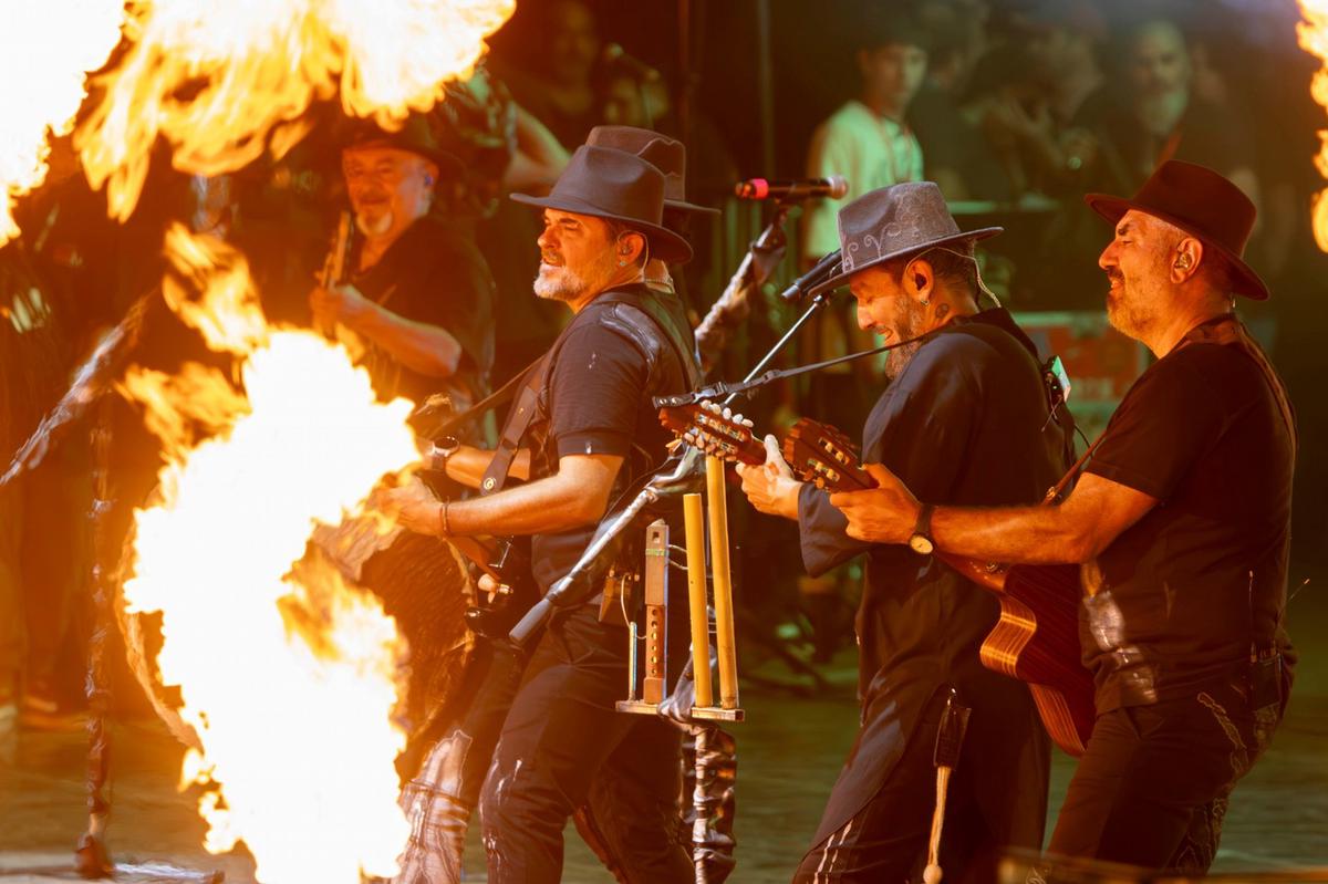 FOTO: El folclore dio inicio al Festival de Peñas de Villa María.