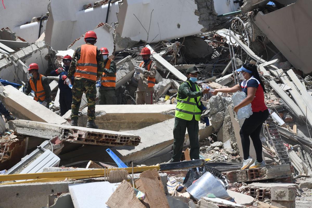 Aumenta la cifra de muertos por los terremotos en Venezuela.