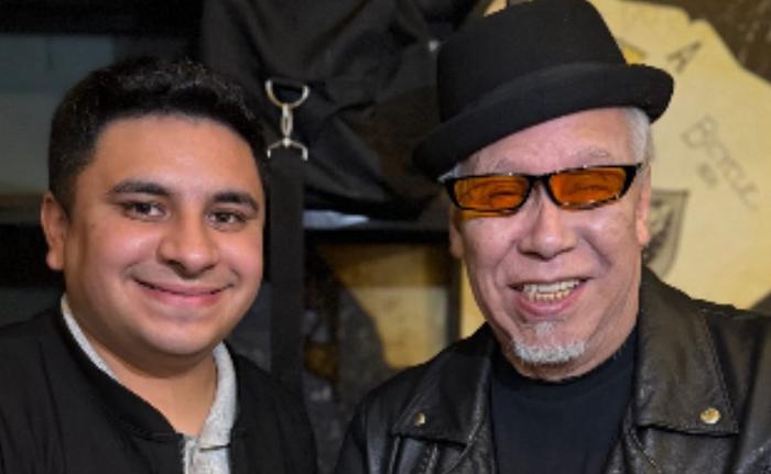 El Rey Pelusa y Francisco Benítez cantaron juntos “La Copa Rota”