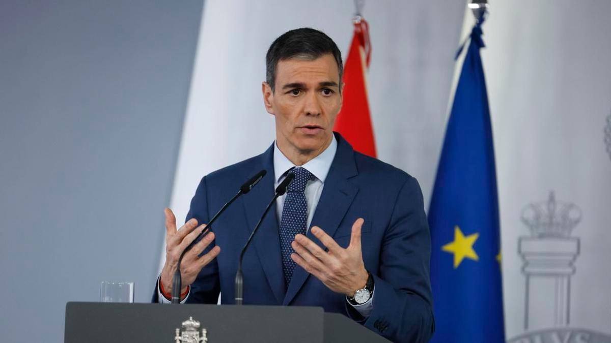 Sánchez lanzó un paquete de 80 medidas que incluye fuertes rebajas impositivas y la prohibición de despidos. Foto: Agencia NA/Redes.