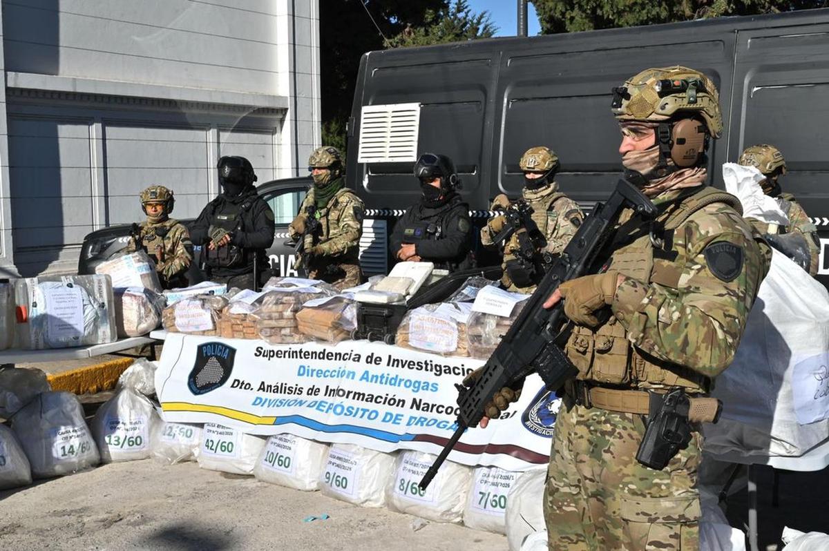 Incineración de casi 1.000 kilos de droga en Buenos Aires: un fuerte golpe al narcotráfico