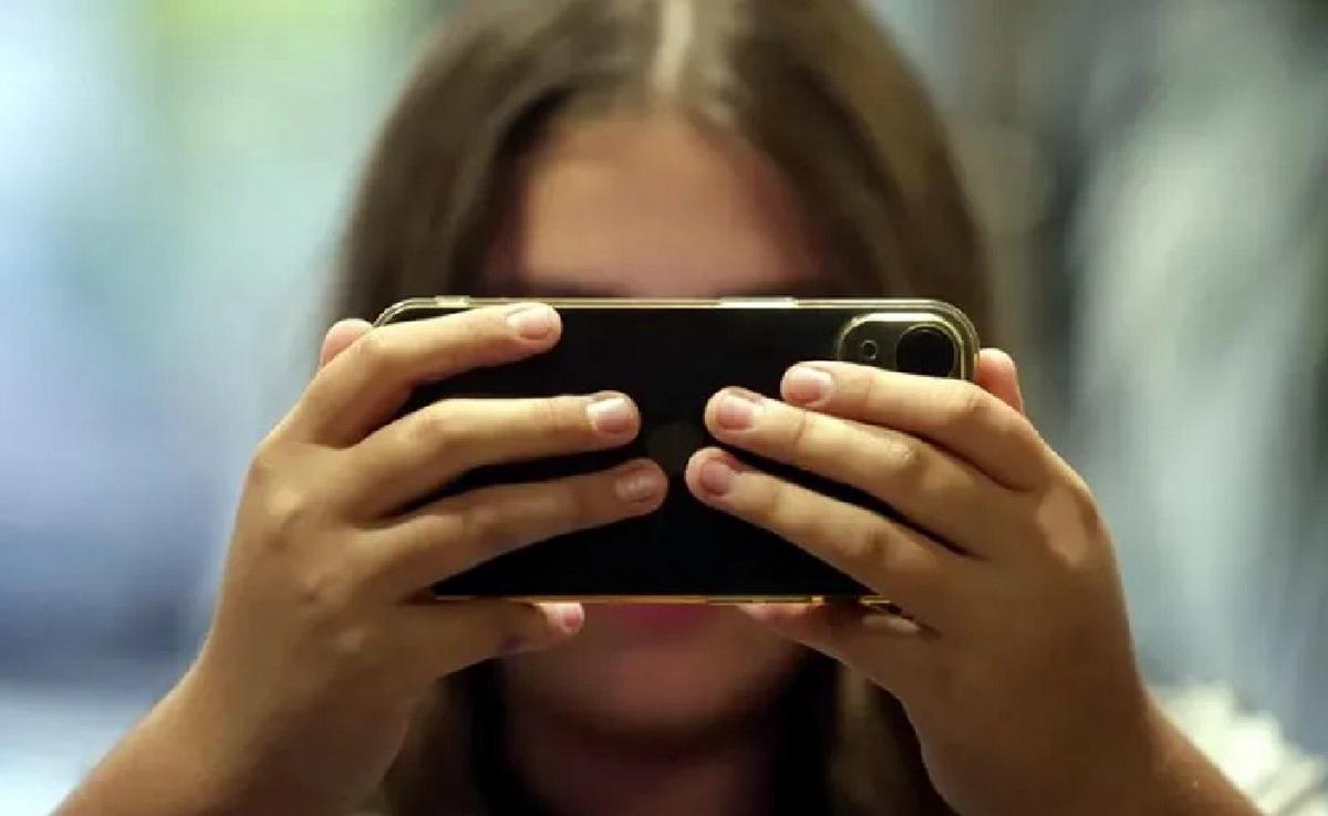 Advierten por los riesgos del exceso de redes sociales en los menores. (Ilustrativa)