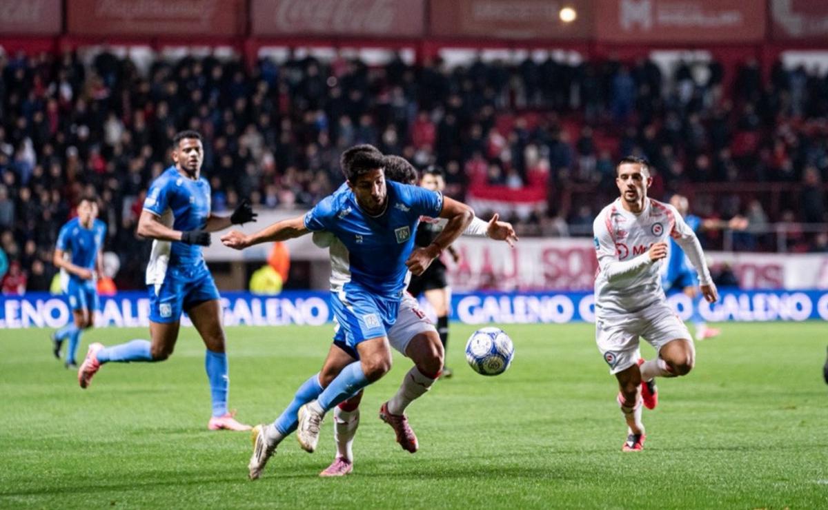 Estudiantes de Río Cuarto viene de perder con Argentinos Juniors (Foto: EstudiantesRio4).