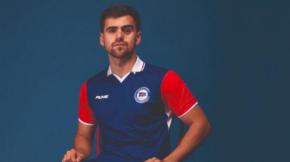 Indumentaria oficial de Central Córdoba.