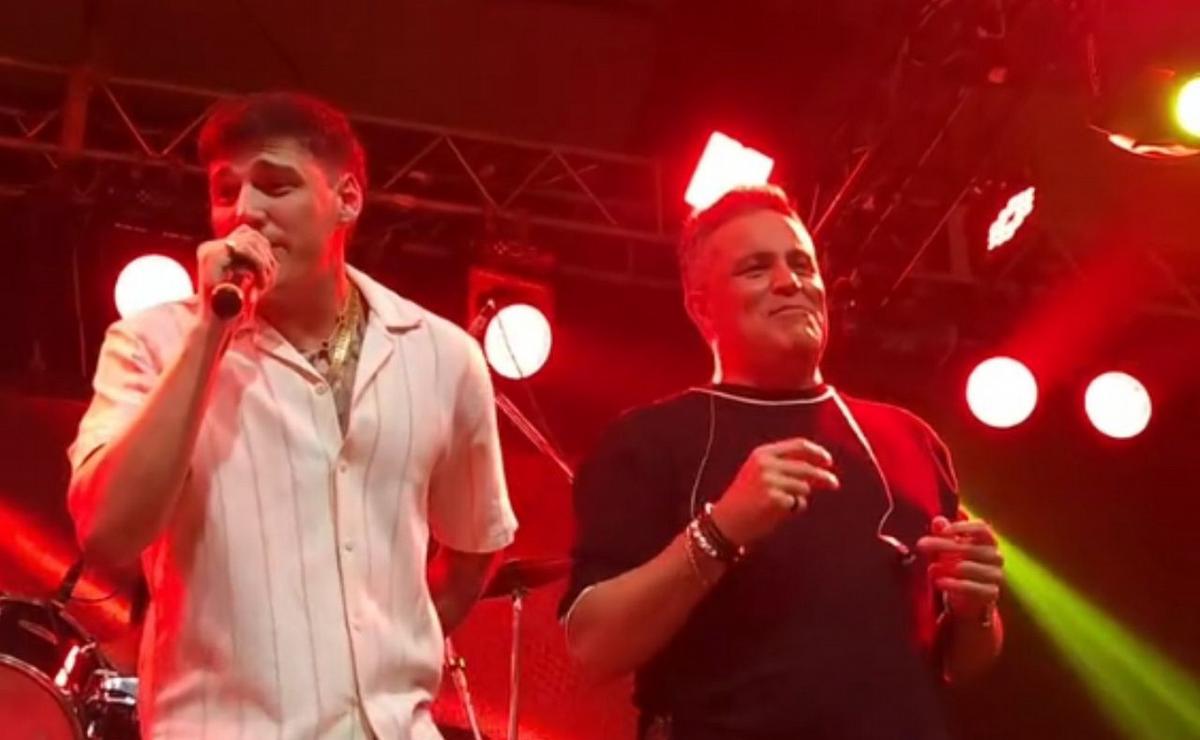 El "Bocha" Batista fue despedido como DT de Costa Rica