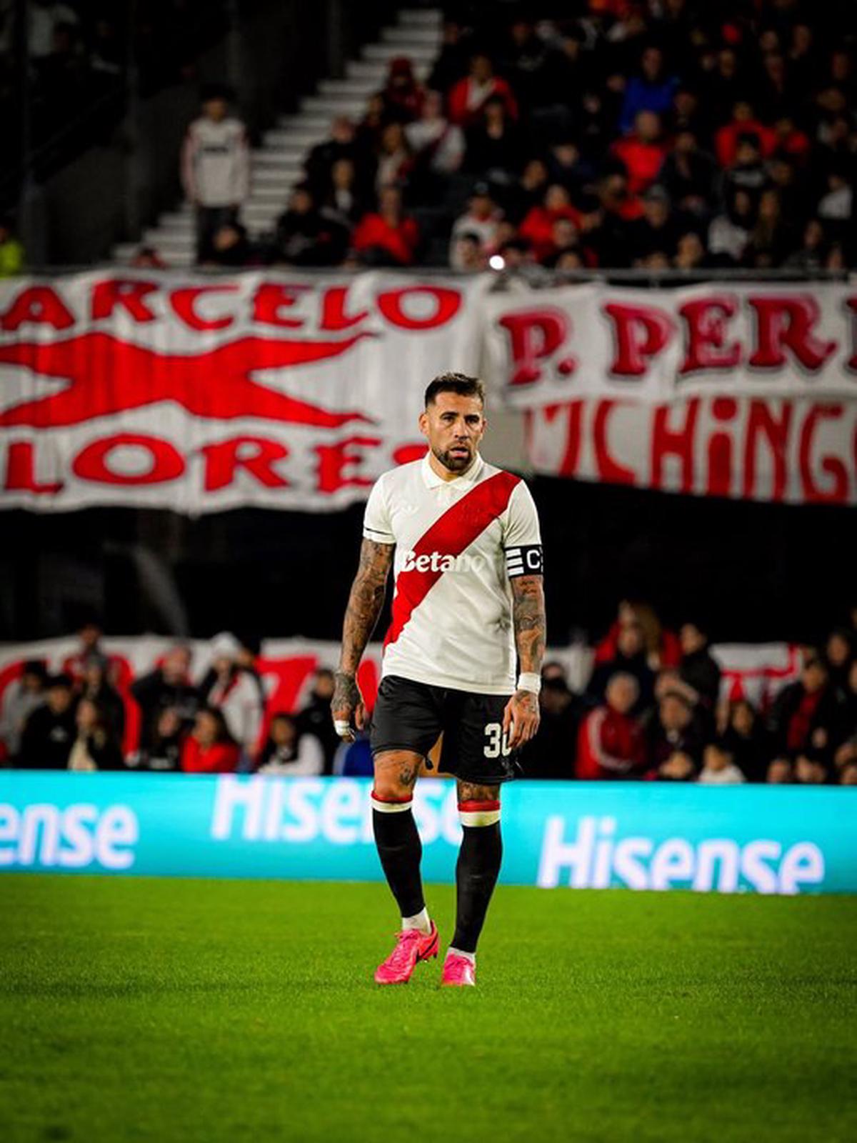 Nicolás Otamendi en su debut con River.