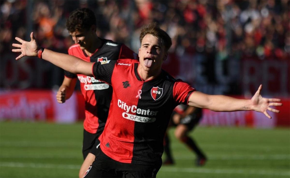 FOTO: Newell's vs. Sarmiento. Liga Profesional 2024. 