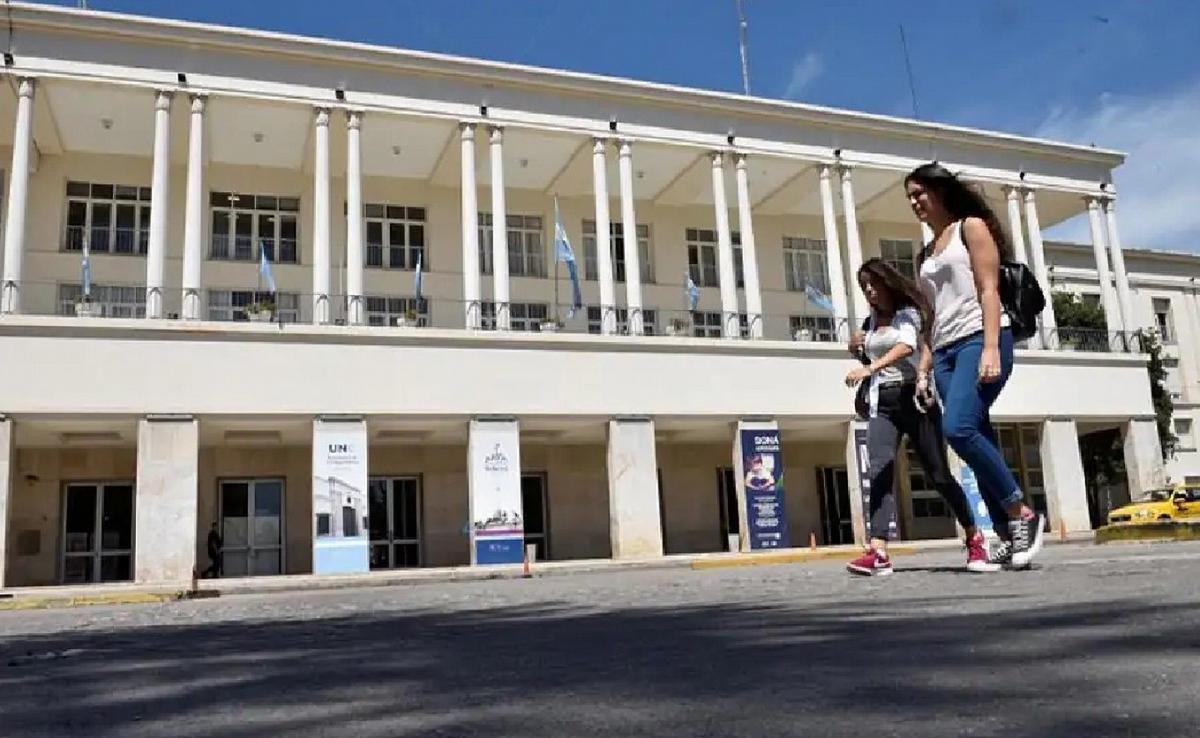 Violencia de género: la UNC lanzó un kit de orientación y asistencia. (Foto: Cedoc/Perfil)