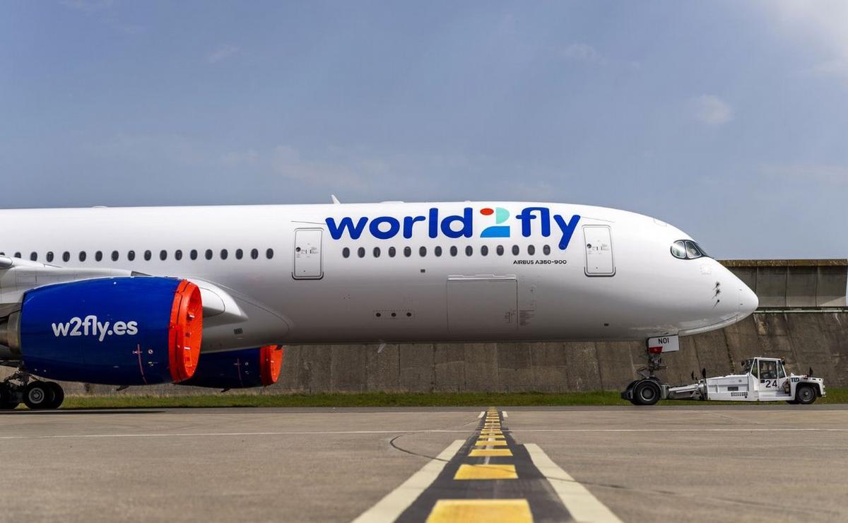Un avión de la aerolínea española World2Fly.