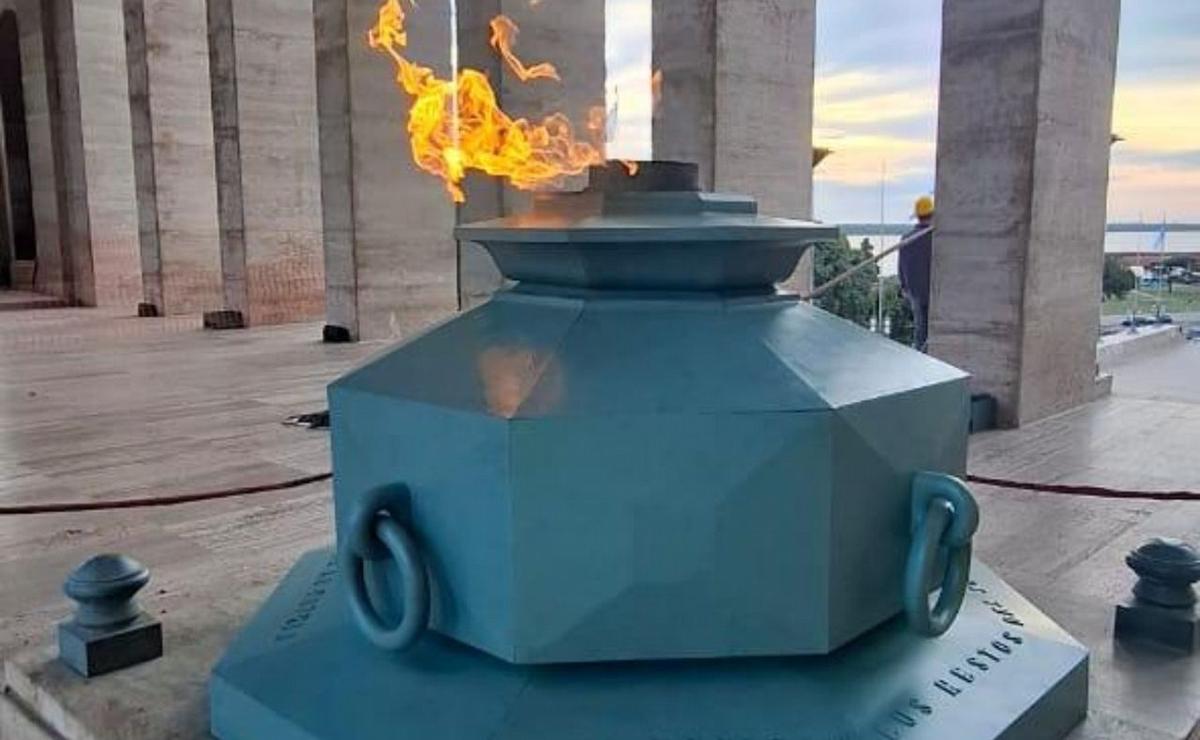 Obras en el Monumento a la Bandera.