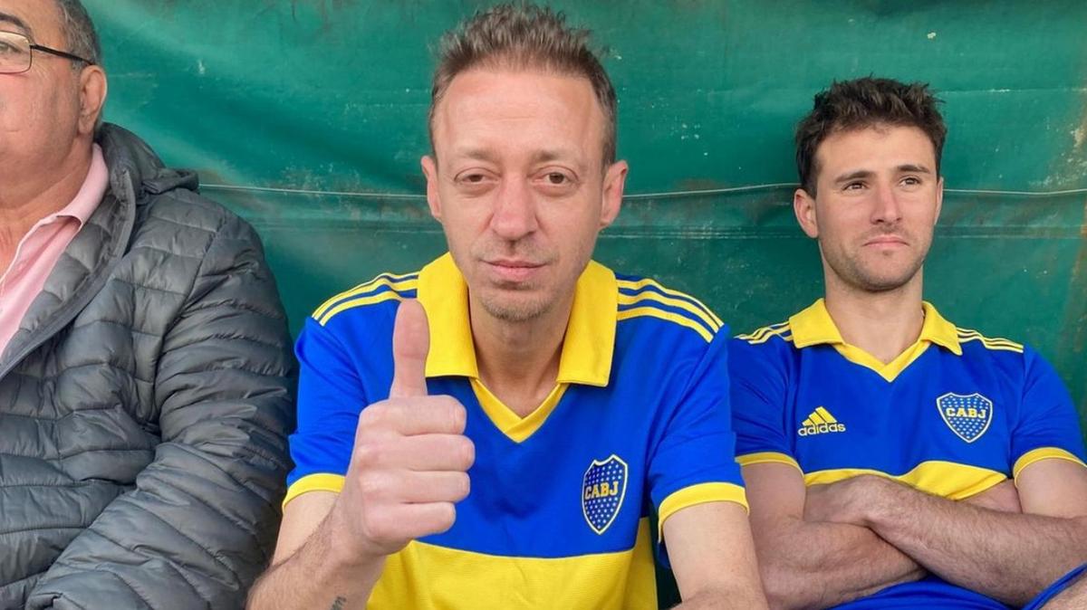 FOTO: Confundieron al Alambre con una exjoya de Boca