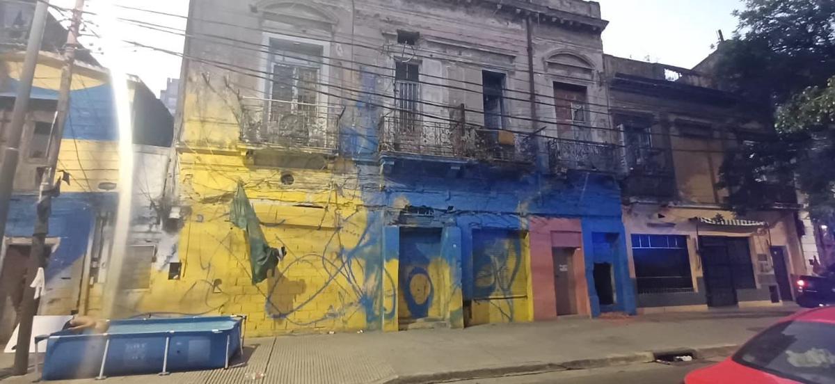 Intentaron usurpar una vivienda tapiada en La Boca y fueron arrestados