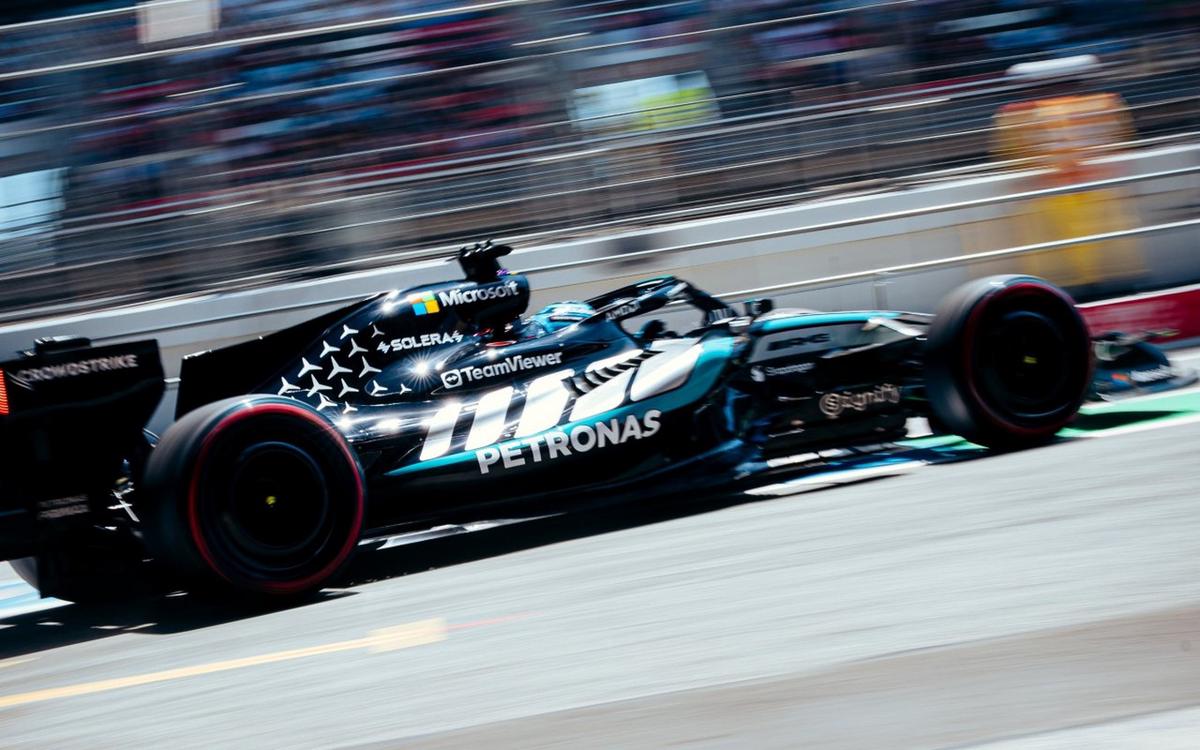 Russell hizo la pole en Barcelona y mañana buscará la victoria
