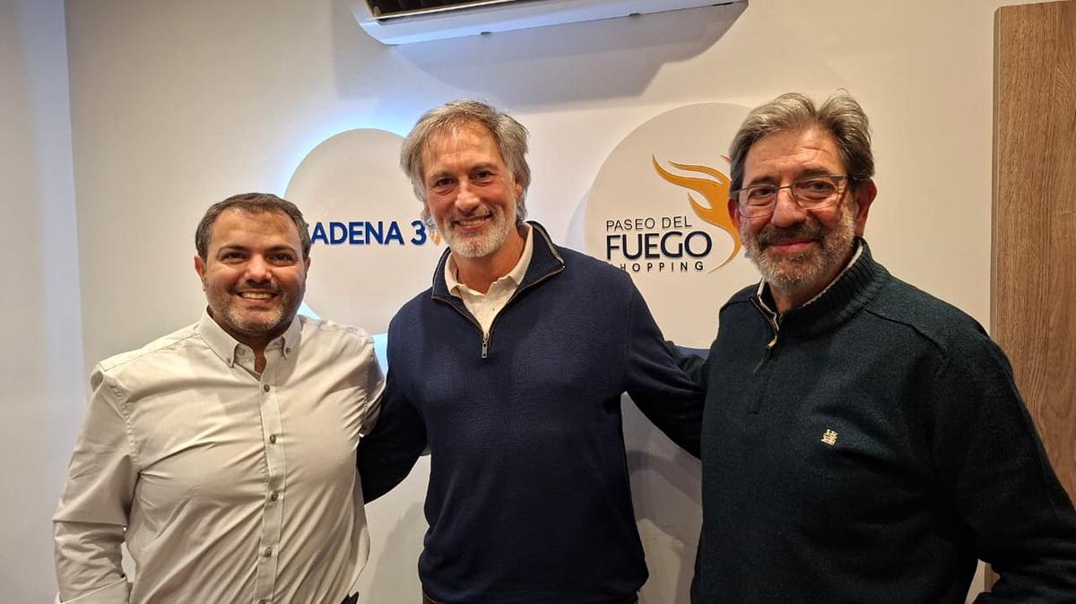 Sebastián Peri Robledo, Gustavo Baré y Chema Forte, en Ushuaia.