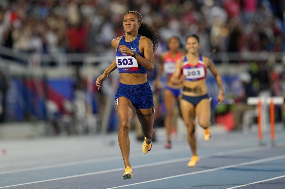 Woodruff rompe récord Centroamericano de 400 con vallas y conquista el oro