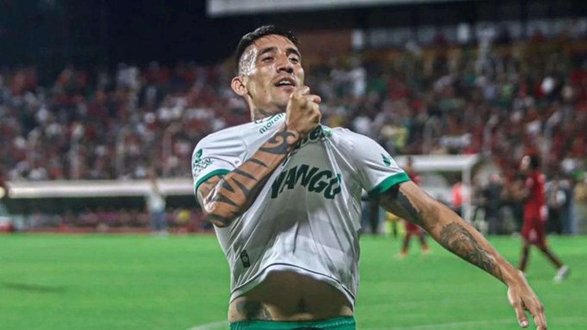 Centurión tiene la oferta de Racing