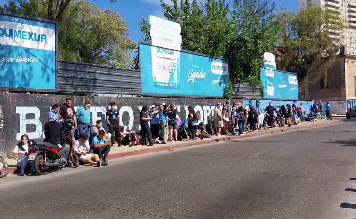 Hinchas de Belgrano.