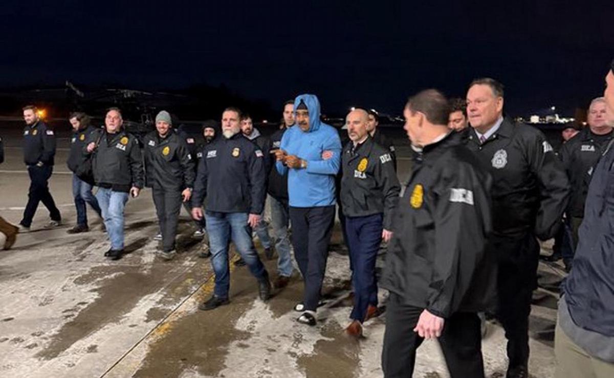 Nicolás Maduro escoltado por la DEA.