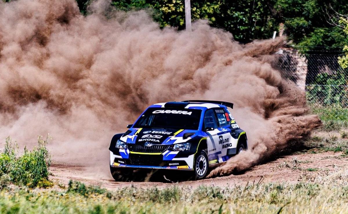 Los hermanos Carrera y su Skoda ganaron la Etapa 1 del Gran Premio en Caroya