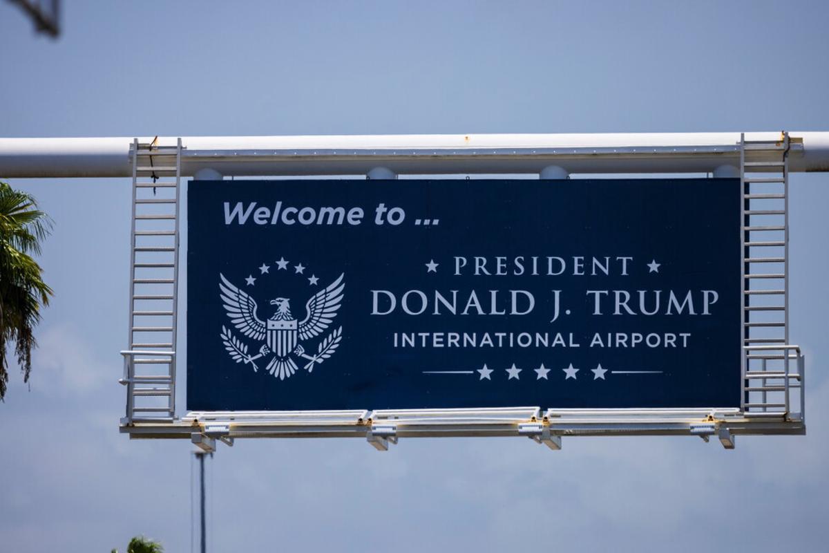 Aeropuerto en Florida ahora lleva el nombre de Trump